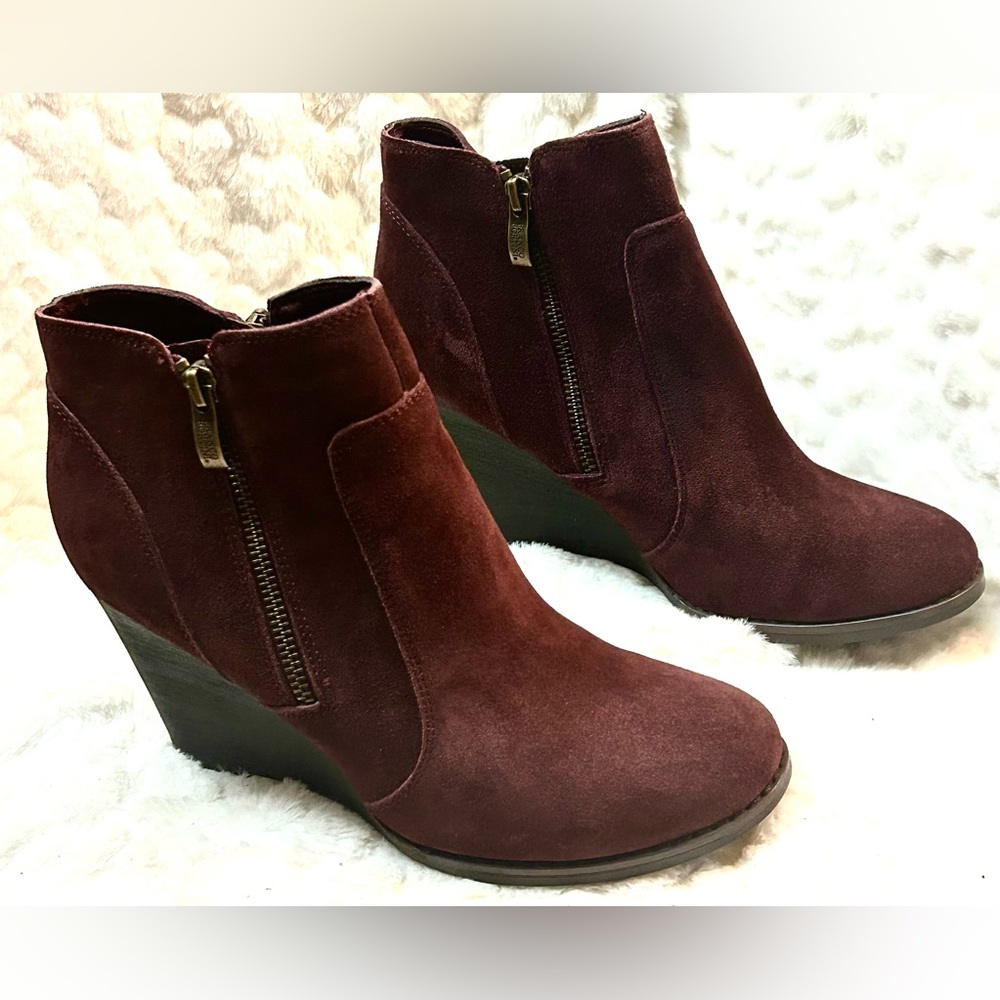 Franco Fortini Burgundy Wedge Heel Ankle Boot women’s size 8.5